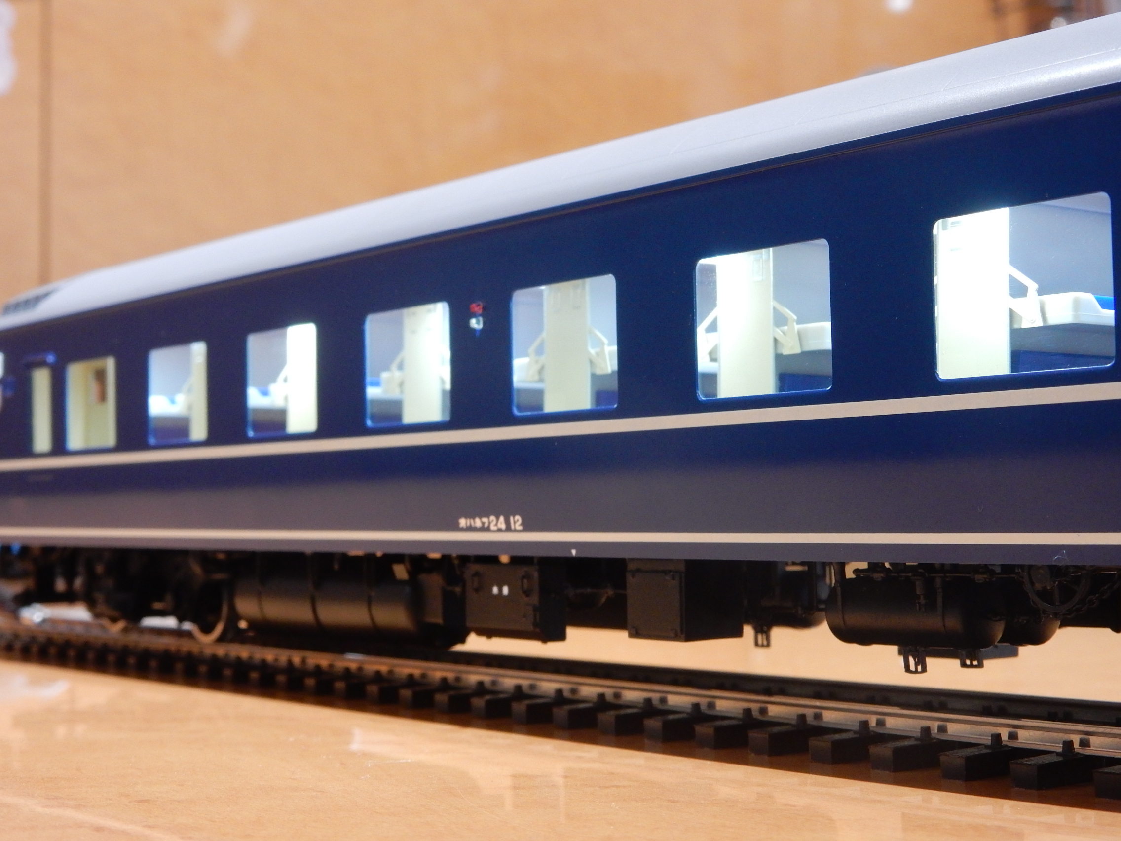 国鉄24系 オハネフ24形・オハネ24形3段寝台特急客車 | TECHNOLOGY | U