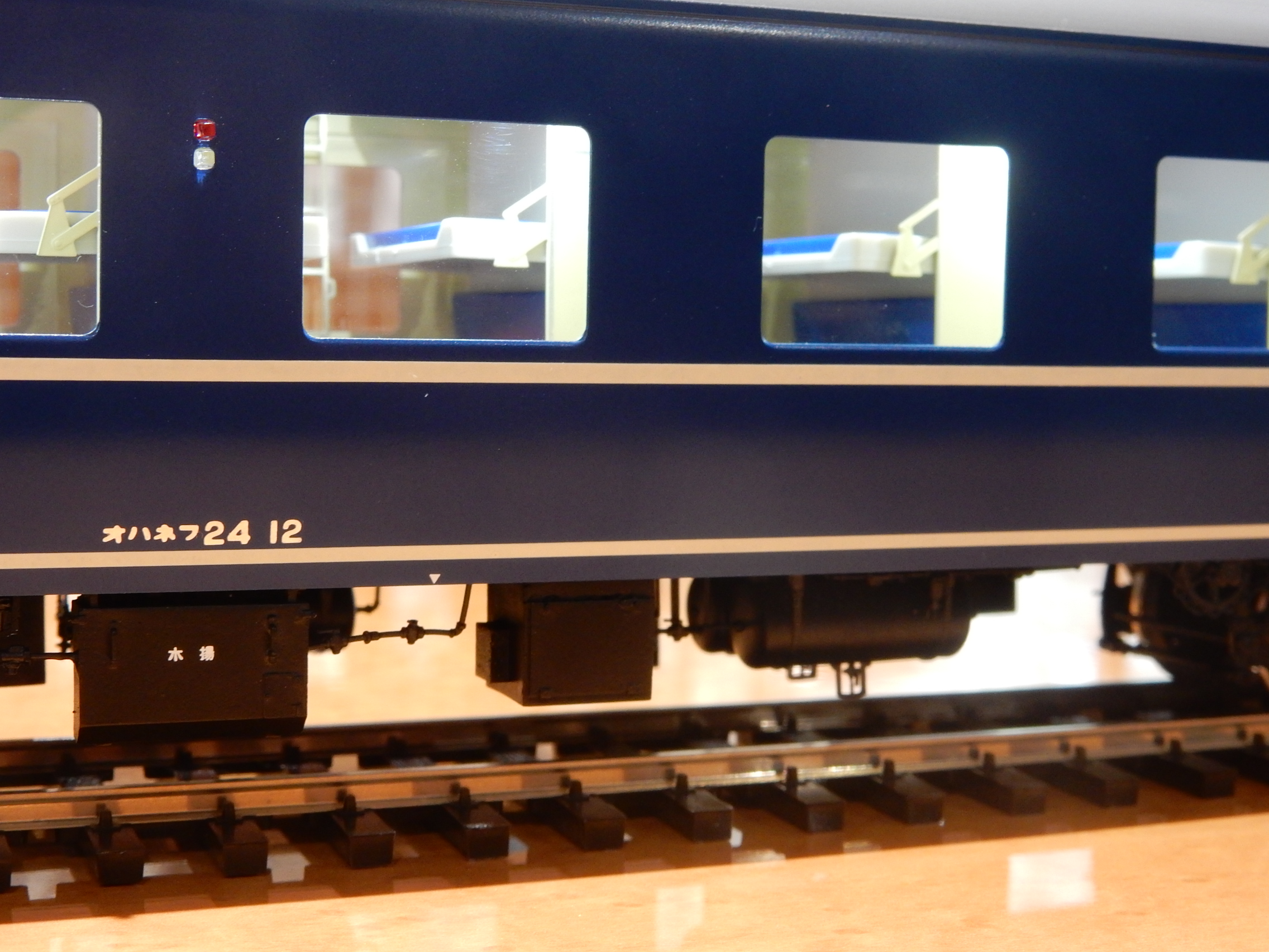 国鉄24系 オハネフ24形・オハネ24形3段寝台特急客車 | TECHNOLOGY | U