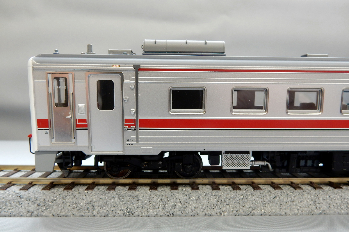 キハ54形500番台・0番台 完成品の量産サンプルが到着しました | U-TRAINS